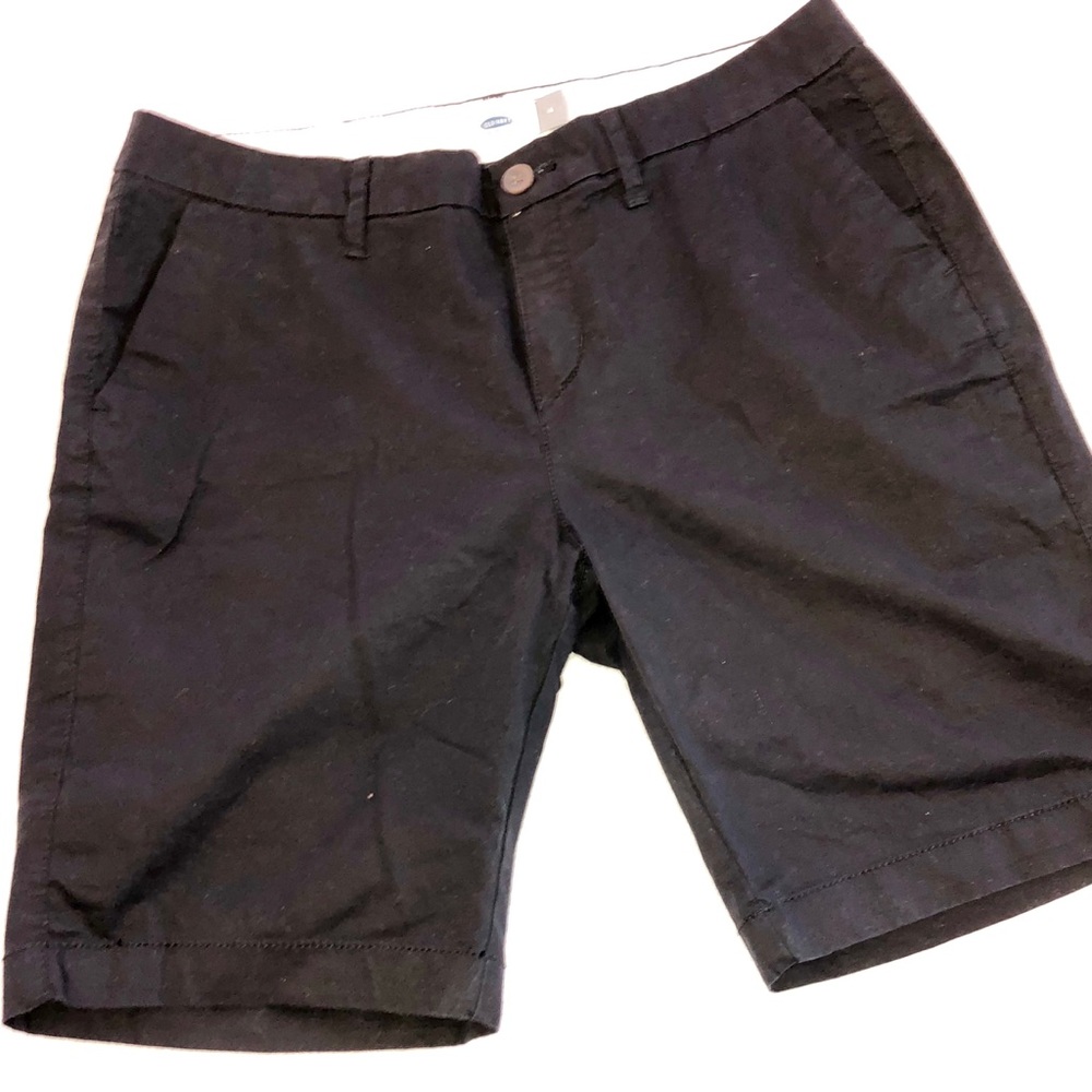Old Navy Black Bermuda Shorts size 6